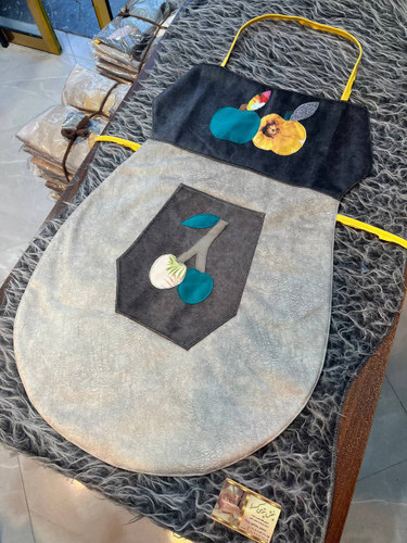 پیش بند. چرمی حوله ای